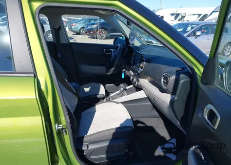 2021 Hyundai Venue Sel from USA, damaged, VIN KMHRC8A30MU094056